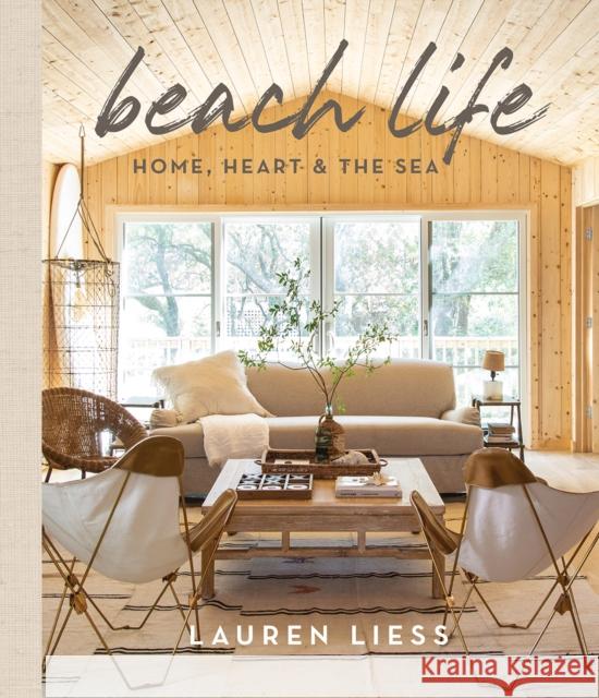Beach Life: Home, Heart & the Sea  9781419771866 Abrams - książka