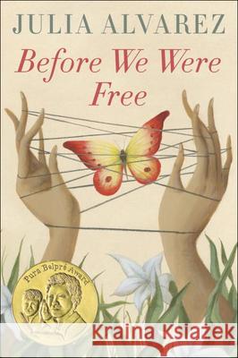 Before We Were Free Julia Alvarez 9780606411905 Turtleback Books - książka