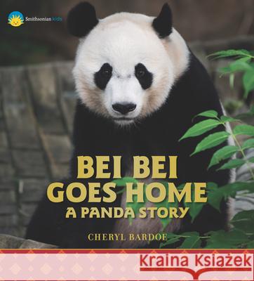 Bei Bei Goes Home: A Panda Story Cheryl Bardoe 9781536217636 Candlewick Press (MA) - książka