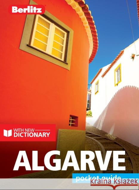 Berlitz Pocket Guide Algarve (Travel Guide with Dictionary)  9781785732010 APA Publications - książka