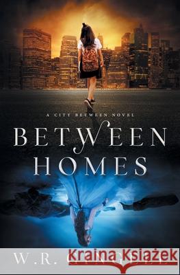 Between Homes W. R. Gingell 9780648530275 W.R. Gingell - książka