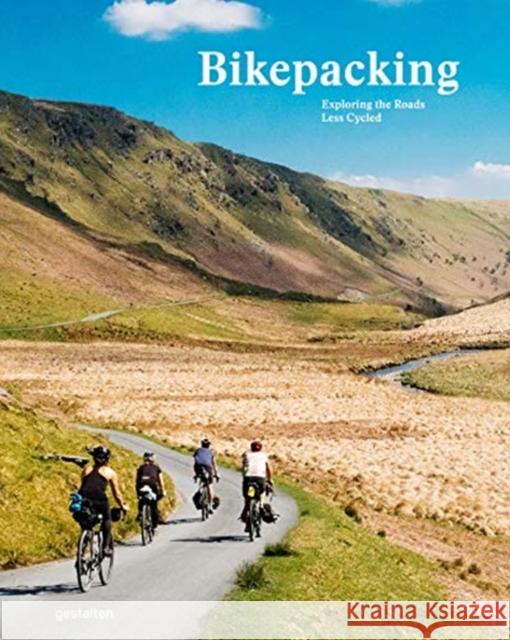 Bikepacking: Exploring the Roads Less Cycled Gestalten                                Stefan Amato 9783967040135 Die Gestalten Verlag - książka