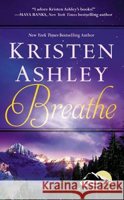Breathe Kristen Ashley 9781455599110 Forever - książka