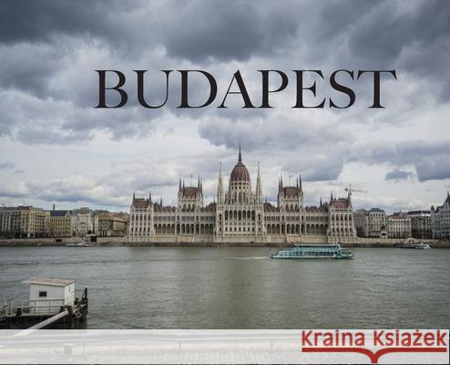 Budapest: Travel Book on Budapest Booth, Elyse 9781777062194 Elyse Booth - książka