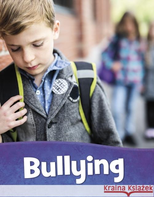 Bullying Martha E. H. Rustad 9781398213395 Capstone Global Library Ltd - książka