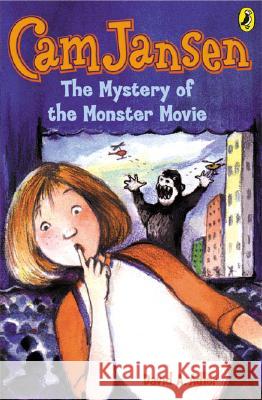 CAM Jansen: The Mystery of the Monster Movie #8 David A. Adler 9780142400173 Puffin Books - książka