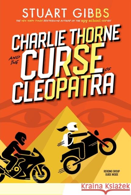 Charlie Thorne and the Curse of Cleopatra Stuart Gibbs 9781534499355 Simon & Schuster Books for Young Readers - książka