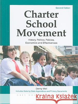 Charter School Movement Laura Mars-Proietti 9781592372898 Grey House Publishing - książka