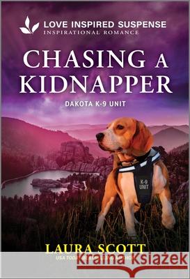 Chasing a Kidnapper Laura Scott 9781335980496 Love Inspired Suspense - książka