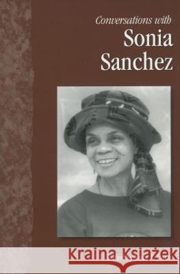 Conversations with Sonia Sanchez Joyce A. Joyce 9781578069514 University Press of Mississippi - książka