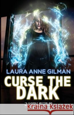 Curse The Dark Laura Anne Gilman 9781951612863 Laura Anne Gilman - książka