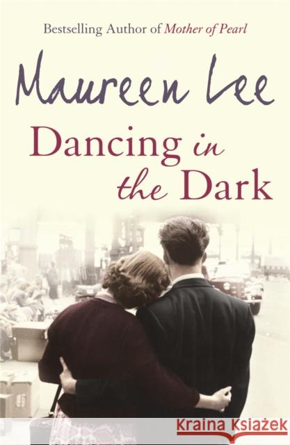 Dancing In The Dark Maureen Lee 9780752834436 Orion Publishing Co - książka