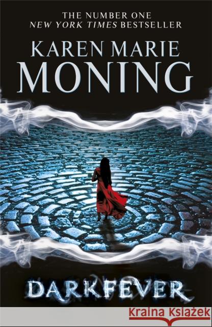 Darkfever: The latest TikTok sensation Karen Moning 9780575108493 Orion Publishing Co - książka