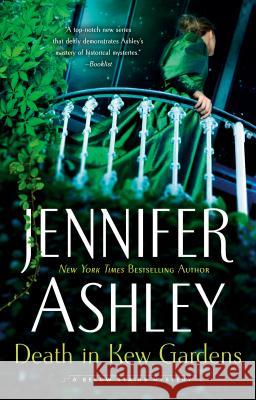 Death in Kew Gardens Jennifer Ashley 9780399587900 Berkley Books - książka