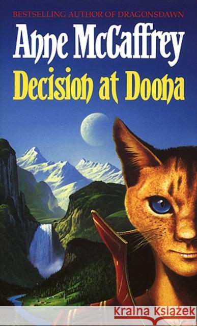 DECISION AT DOONA Anne Mccaffrey 9780552086615 TRANSWORLD PUBLISHERS LTD - książka