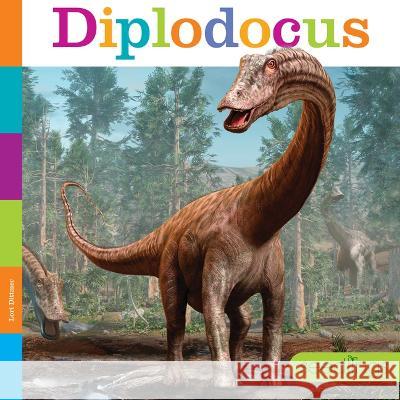 Diplodocus Lori Dittmer 9781682770542 Creative Paperbacks - książka