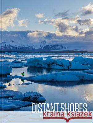 Distant Shores: Surfing the Ends of the Earth Burkard, Chris 9781623261177 Chronicle Chroma - książka