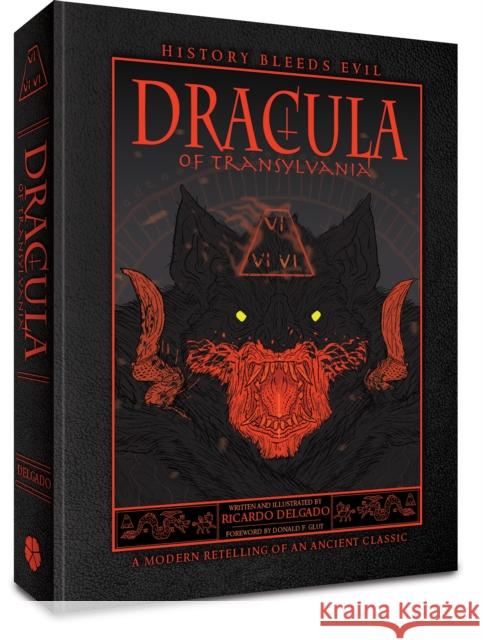 Dracula of Transylvania Ricardo Delgado 9781951038618 Clover Press - książka