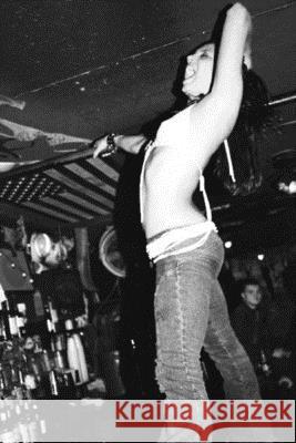 Drinking While Writing While Writing While Drinking Erik Madden Crazy Legs Conti 9781086871012 Independently Published - książka