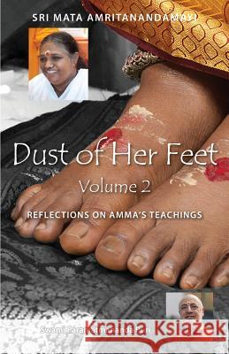 Dust Of Her Feet: Reflections On Amma's Teachings Volume 2 Swami Paramatmananda Puri 9781680374315 M.A. Center - książka
