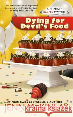 Dying for Devil's Food Jenn McKinlay 9780451492630 Berkley Books - książka