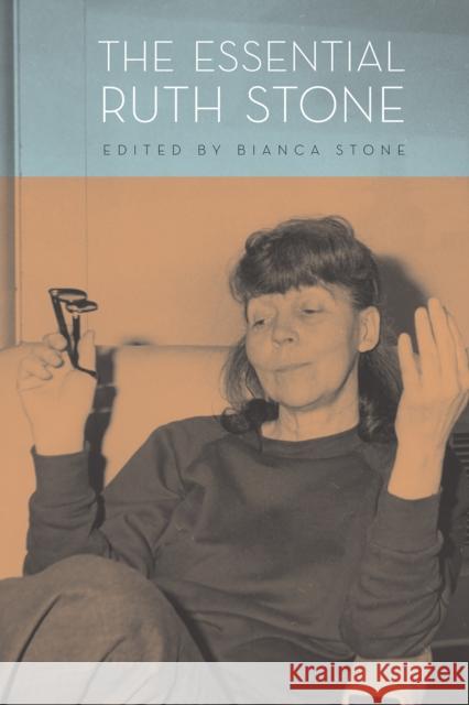Essential Ruth Stone  9781556596087 Copper Canyon Press - książka