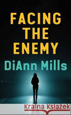 Facing the Enemy DiAnn Mills 9781638088912 Center Point - książka