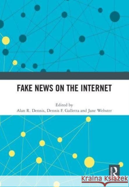 Fake News on the Internet  9781032561127 Taylor & Francis Ltd - książka