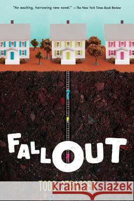 Fallout Todd Strasser 9780763676766 Candlewick Press (MA) - książka