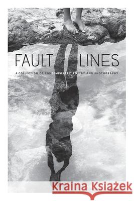 Fault Lines: A Collection of Contemporary Poetry and Photography Sof Jen Campbell Scarlett Ward 9788409177660 Clarissa Sofia - książka