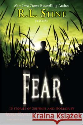 Fear: 13 Stories of Suspense and Horror International Thril Writer 9780142417744 Speak - książka