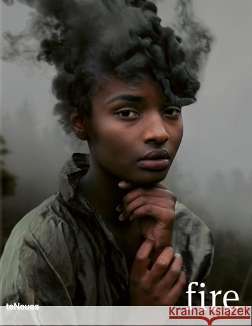 Fire Prix Pictet 9783961713660 teNeues Publishing UK Ltd - książka