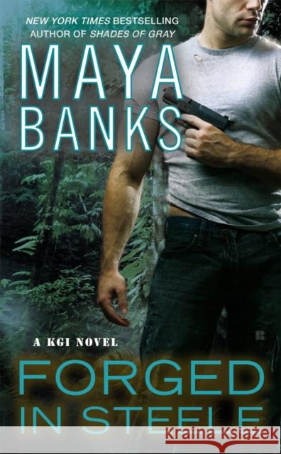 Forged in Steele Banks, Maya 9780425263389  - książka