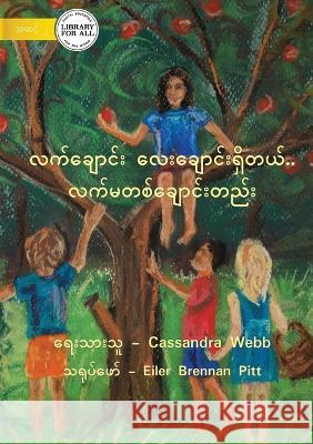 Four Fingers, Just One Thumb - လက်ချောင်း လေးချော Webb, Cassandra 9781922793294 Library for All - książka