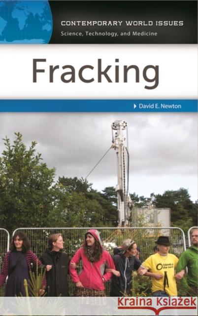Fracking: A Reference Handbook David E. Newton 9781610696913 ABC-CLIO - książka
