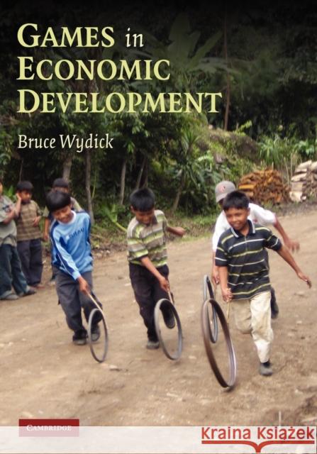 Games in Economic Development Bruce Wydick 9780521687157  - książka
