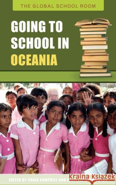 Going to School in Oceania Geoffrey Sherington 9780313339509 Greenwood Press - książka
