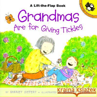 Grandmas Are for Giving Tickles Harriet Ziefert Jennifer Plecas 9780140567182 Puffin Books - książka