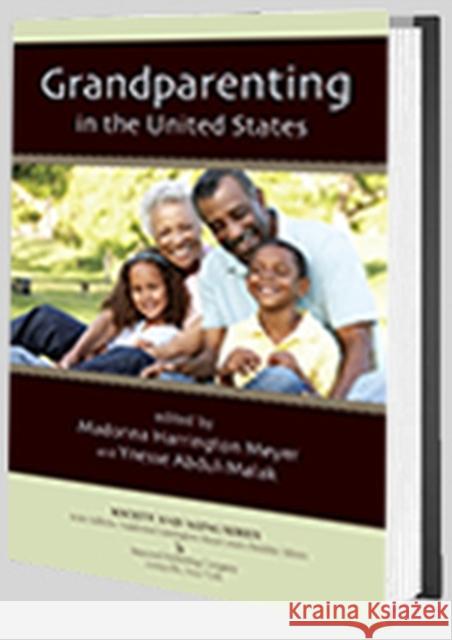 Grandparenting in the United States Madonna Harringto Ynesse Abdul-Malak 9780895038494 Routledge - książka