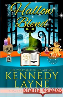 Hallow Blend Layne Kennedy Layne 9798499552940 Independently published - książka