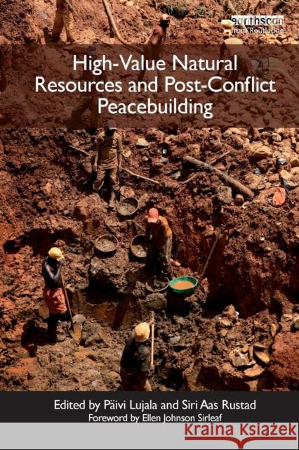 High-Value Natural Resources and Post-Conflict Peacebuilding Paivi Lujala 9781849712309  - książka