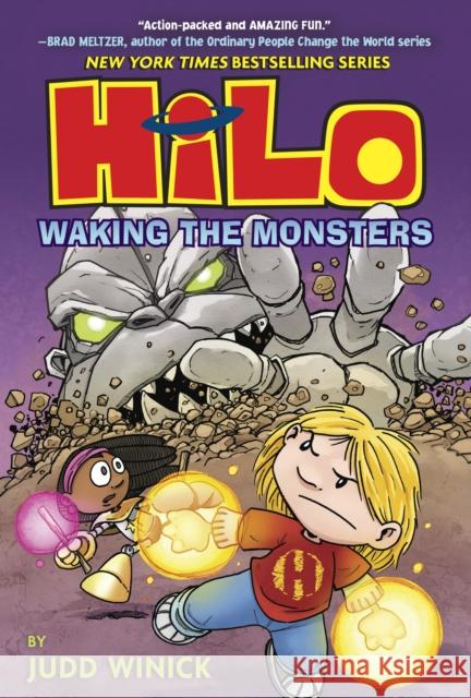 Hilo Book 4: Waking the Monsters Judd Winick 9781524714932 Random House Books for Young Readers - książka