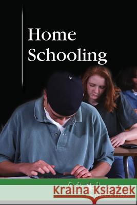 Home Schooling Heidi Williams 9780737736861 Greenhaven Press - książka