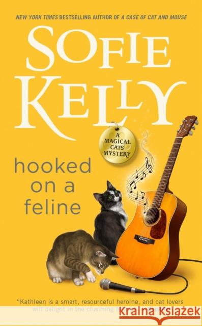 Hooked On A Feline Sofie Kelly 9780593199992 Penguin Putnam Inc - książka