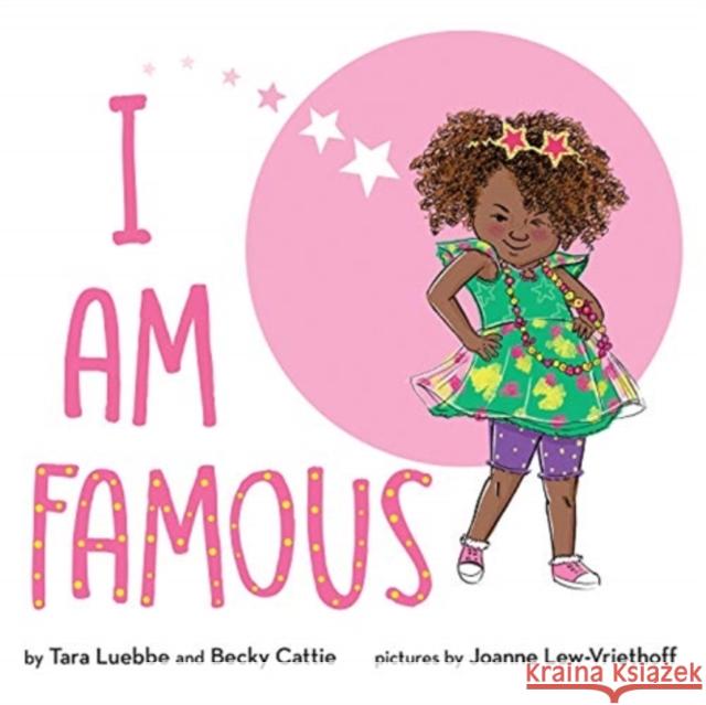 I AM FAMOUS TARA LUEBBE 9780807534533 GLOBAL PUBLISHER SERVICES - książka