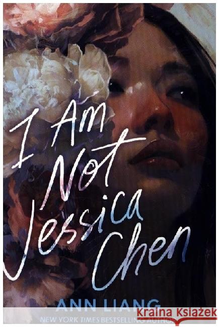 I Am Not Jessica Chen Liang, Ann 9781335081100 Teen - książka