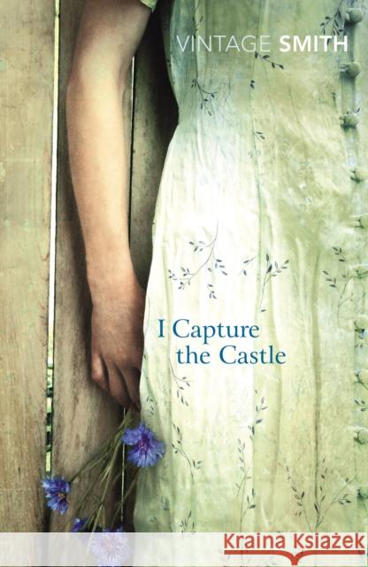 I Capture the Castle: A beautiful coming-of-age novel about first love Dodie Smith 9780099460879 Vintage Publishing - książka
