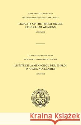 ICJ PLEADINGS LEGALITY OF THE THREAT OR INTERNATIONAL COURT 9789210038461 EUROSPAN - książka