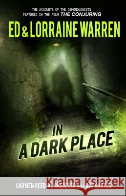 In a Dark Place Ed Warren Lorraine Warren Ray Garton 9781631680144 Graymalkin Media - książka