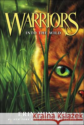 Into the Wild Erin Hunter Owen Richardson Dave Stevenson 9780606364942 Turtleback Books: A Division of Sanval - książka